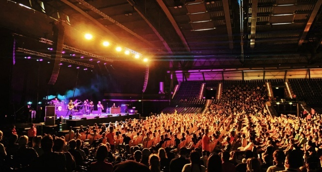 Almanya’da konser düzenlendi, Covid-19 yayılma riski araştırıldı