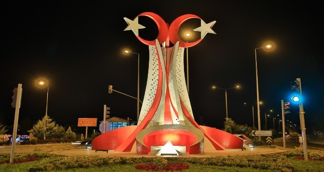Nevşehir Belediyesi üniversite kavşağını yeniledi