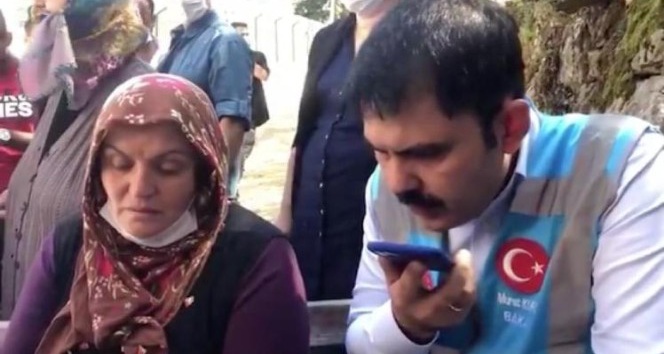 Bakan Kurum’dan Giresun’daki selde eşi kaybolan kadına destek