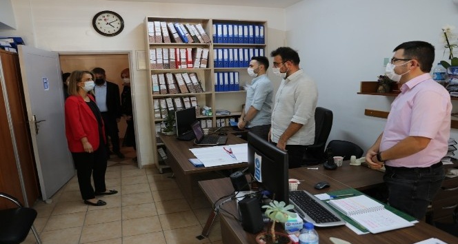 Vali Becel, İl Özel İdaresini ziyaret etti
