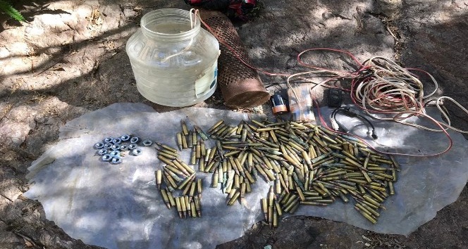Bingöl’de terör operasyonu, EYP ve mühimmat ele geçirildi