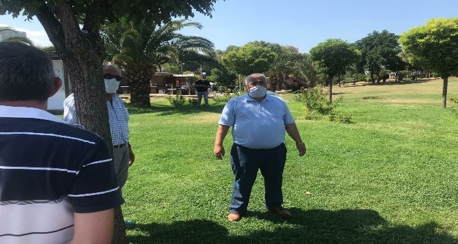 İki defa virüse yakalandı, babasını kaybetti