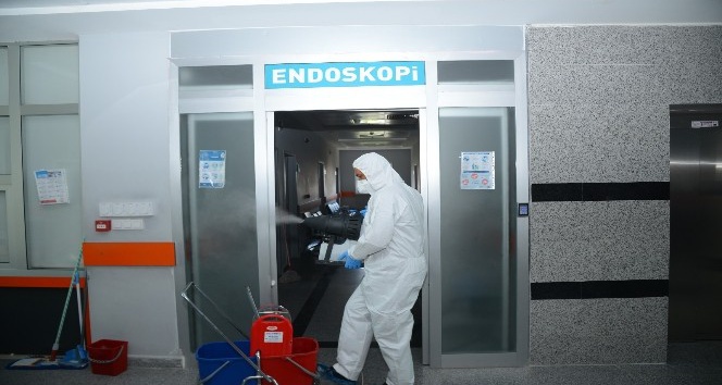 Salgının artış gösterdiği Kırşehir’de, belediye dezenfekte çalışmalarını artırdı