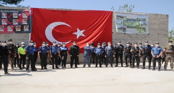 Teröristlerin saldırısı sonucu yıkılan çevik kuvvet binası alanı, Şehitler Anıtı ve Parkına dönüştürülüyor
