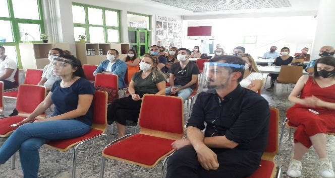 Nova Okullarında korona eğitimi