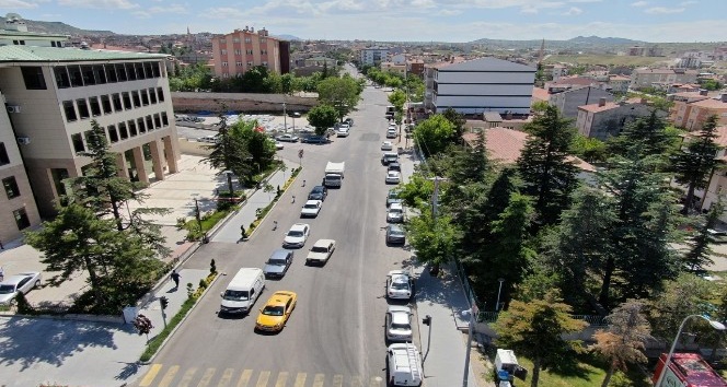 Yunus Emre Caddesi trafiğe kapatılıyor