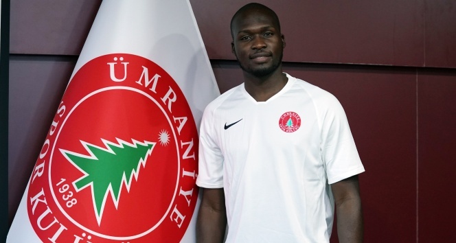 Moussa Sow: “Elime Fenerbahçe’yi çalıştırma fırsatı geçerse değerlendiririm”