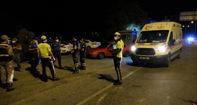 Korona virüs testinin pozitif çıktığını yolda öğrendi