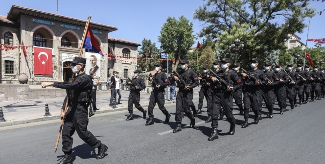 Başkent’te “Zafer Yürüyüşü”