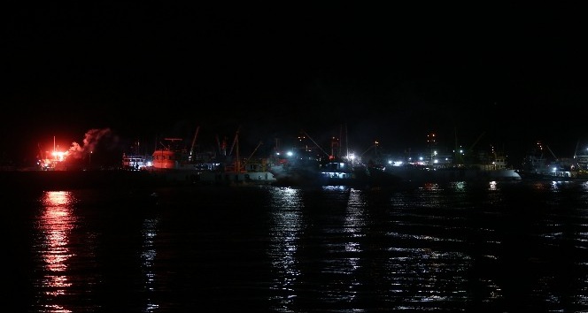 Marmara Denizi’nde balıkçılar ‘Vira Bismillah’ dedi