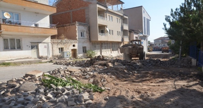 Gülşehir’de üstyapı çalışmaları tüm hızıyla devam ediyor