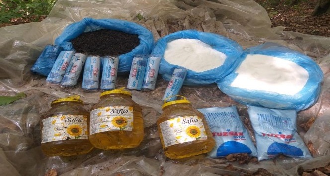 Amanoslarda PKK’nın sığınağında yaşam malzemeleri ele geçirildi