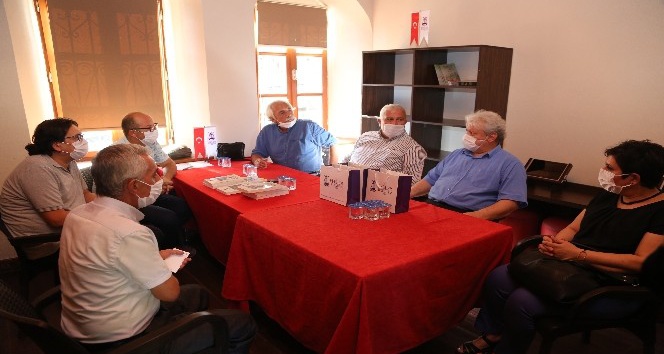 Başkan Atay, ’Efelerden Haber’ kitabını tanıttı