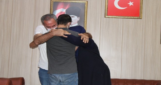 Şırnak’ta teslim olan terörist Mardin’de ailesiyle buluştu