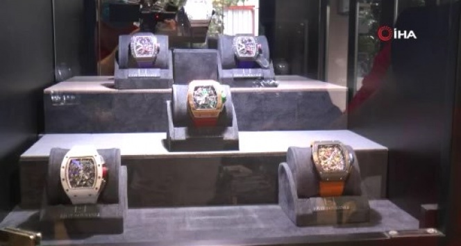 Saatler de altın kadar değerlendi