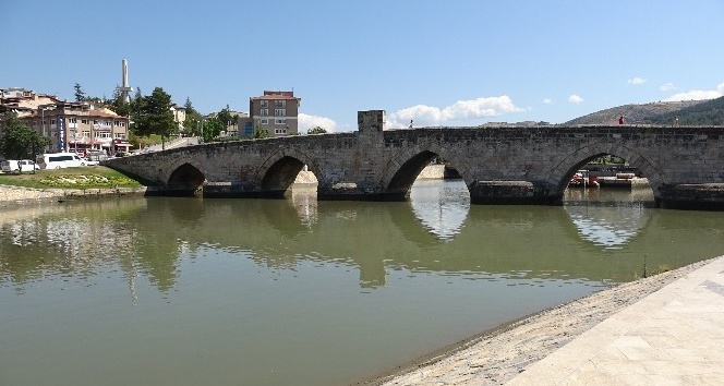 770 yıllık köprü asfalttan kurtulacak