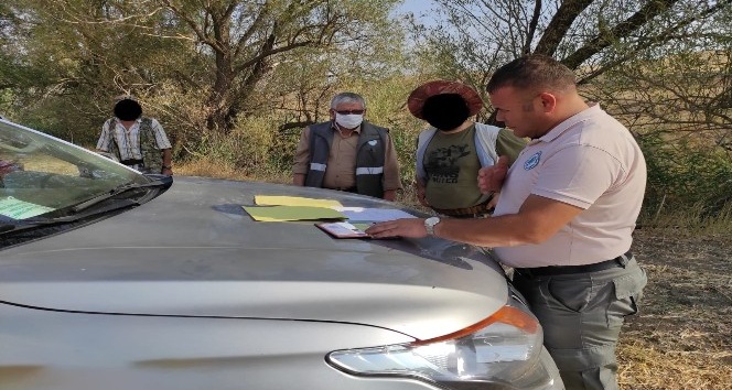 Kırıkkale’de ses cihazıyla kaçak avlanan 4 kişiye ceza