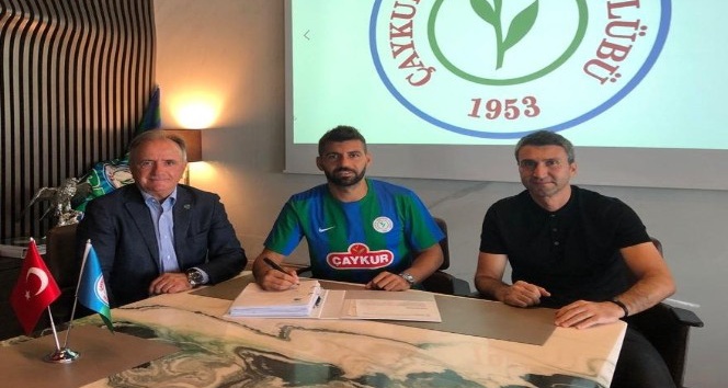 Çaykur Rizespor Selim Ay ile 2 yıllık sözleşme imzaladı