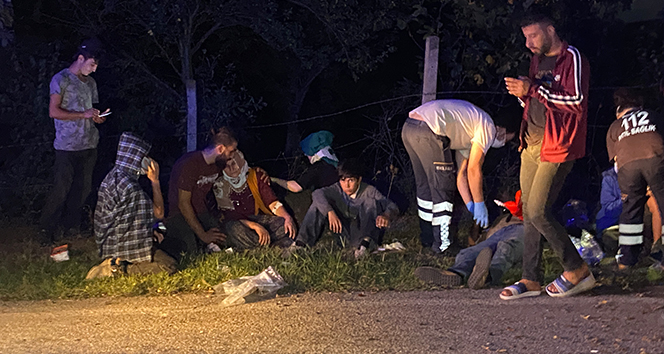 Sakarya'da tarım işçilerini taşıyan traktör devrildi: 21 yaralı