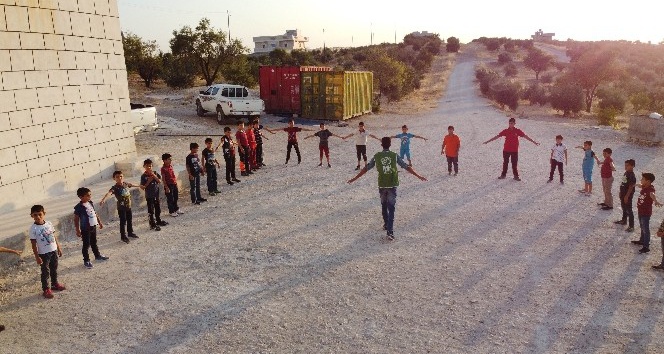 Suriyeli yetimlerin yüzü gülüyor