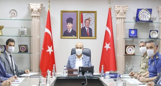 Mardin’de evde karantinada olan korona virüs hastalarına bileklik takılacak
