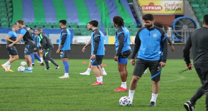 Çaykur Rizespor, Fenerbahçe hazırlıklarını Çaykur Didi stadında sürdürdü