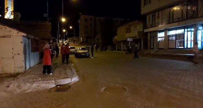 Karlıova’daki deprem paniğe neden oldu
