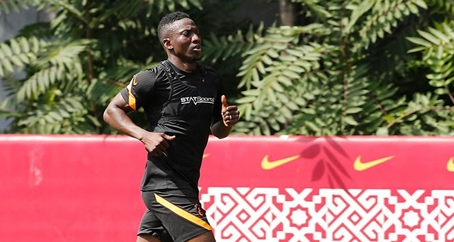 Galatasaray'ın yeni transferi Etebo takımla çalıştı