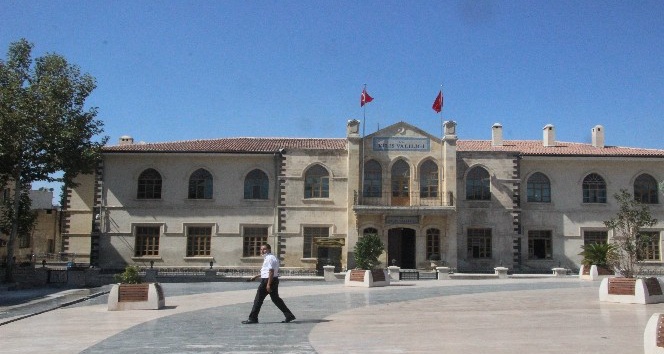 İzolasyon kurallarını ihlal eden 62 kişiye ceza