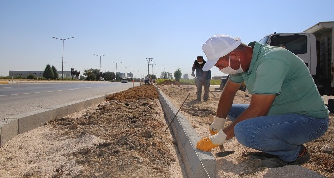 Karaman Belediyesinin çevre düzenleme çalışmaları sürüyor