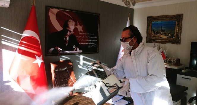 Müdür ve mesai arkadaşları korona virüse yakalandı