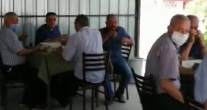 Korona virüsü hiçe sayan 12 kişiye para cezası