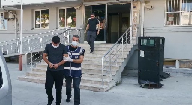 İzmir’de 35 suç kaydı olan cezaevi firarisi yakalandı