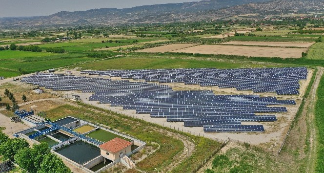 Büyükşehir güneş tarlaları ile 4,1 milyon KWh’lik elektrik enerjisi üretti