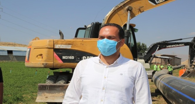 Covid-19’u Atlatan Başkan Özdemir Asbestli Boruların Değiştiği alanlara İnceleme yaptı
