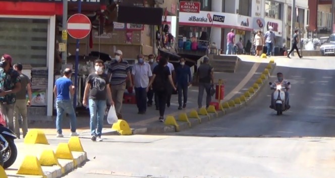 Vakaların arttığı Çankırı’da maske var sosyal mesafe yok