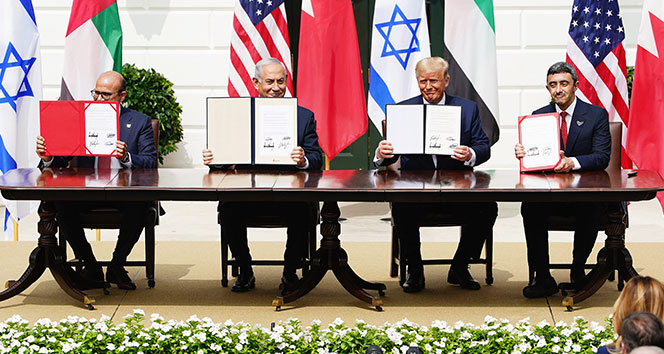 Beyaz Saray'da İsrail-BAE-Bahreyn arasındaki anlaşmanın imzaları atıldı