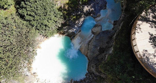 Mavi Göl ziyaretçilerini bekliyor