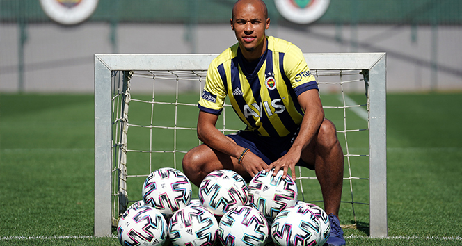 Marcel Tisserand: &#039;Fenerbahçe’ye şampiyonluk yolunda katkı sağlamak istiyorum&#039;