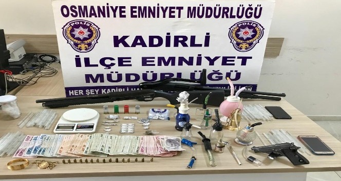 Kadirli polisinden uyuşturucu operasyonu: 4 gözaltı