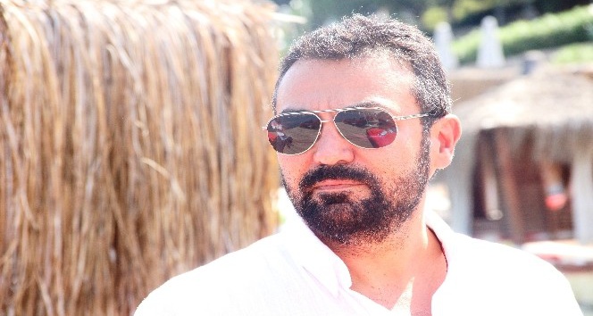 Saruhan Hünel: “Sosyal medya fenomenleri fast food gibi, çabuk tüketiliyor”