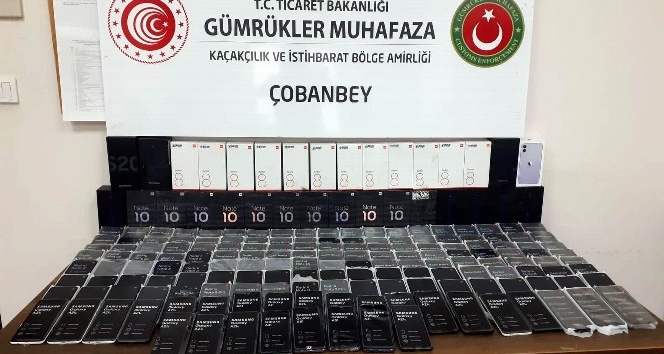Sınırda 1 milyon TL değerinde kaçak cep telefonu ele geçirildi