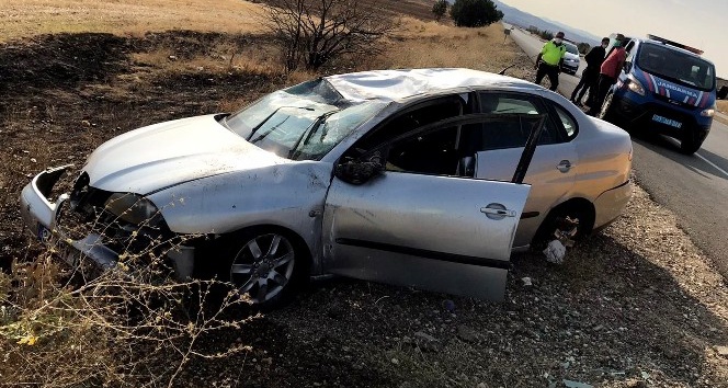 Kırıkkale’de otomobil şarampole devrildi: 4 yaralı