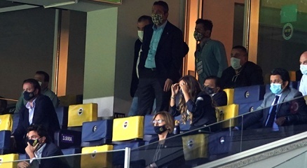 Koç ve Belözoğlu son dakikayı ayakta izledi