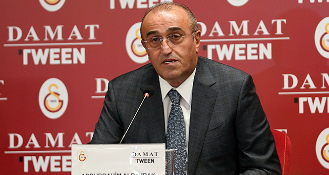 Abdurrahim Albayrak: 'Türk futbolunda artık beyaz sayfanın açmanın zamanı geldiğini düşünüyorum'
