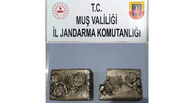 Muş’ta 5 kilo 250 gram külçe altın ele geçirildi
