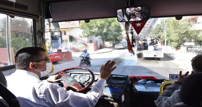 Başkan Öz direksiyona geçti, kutlamalara renk kattı