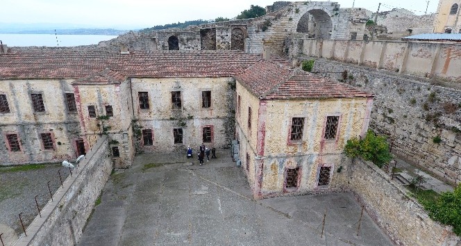 Sinop Tarihi Cezaevi’nde Roma dönemi kitabeleri bulundu