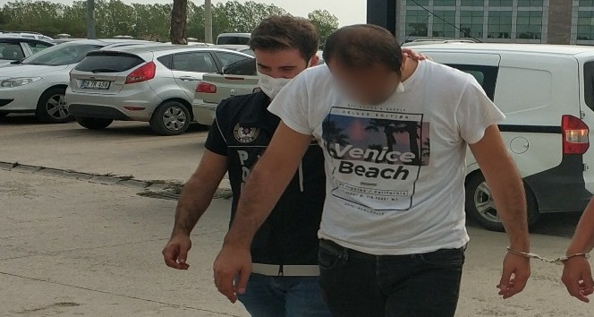 Evinde ele geçen esrarı kek ve pastaya katıp yediğini söyledi