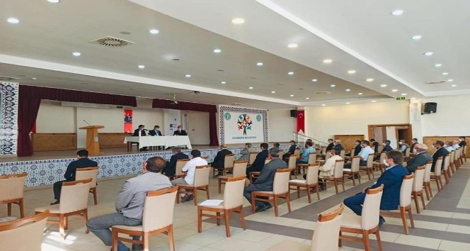 Aslanapa’da muhtarlar toplantısı yapıldı